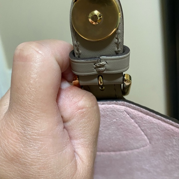 Louis Vuitton Montsouris backpack in monogram empreinte leather - Picture 4 of 10